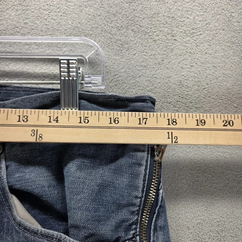 Vintage Levis Engineered Jeans Mens 34x34 Blue Twisted Zip Fly Medium Wash